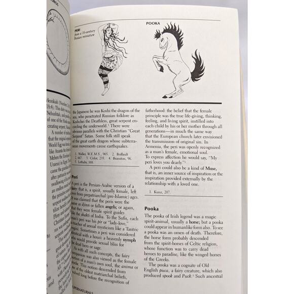 The Woman's Dictionary of Symbols & Sacred Objects Barbara G. Walker - Picture 6 of 8